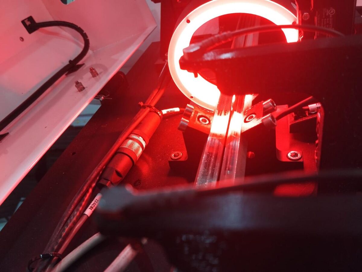 Aquisição de nova máquina de inspeção 100% automatizada traz inovação e qualidade para os produtos Hassmann